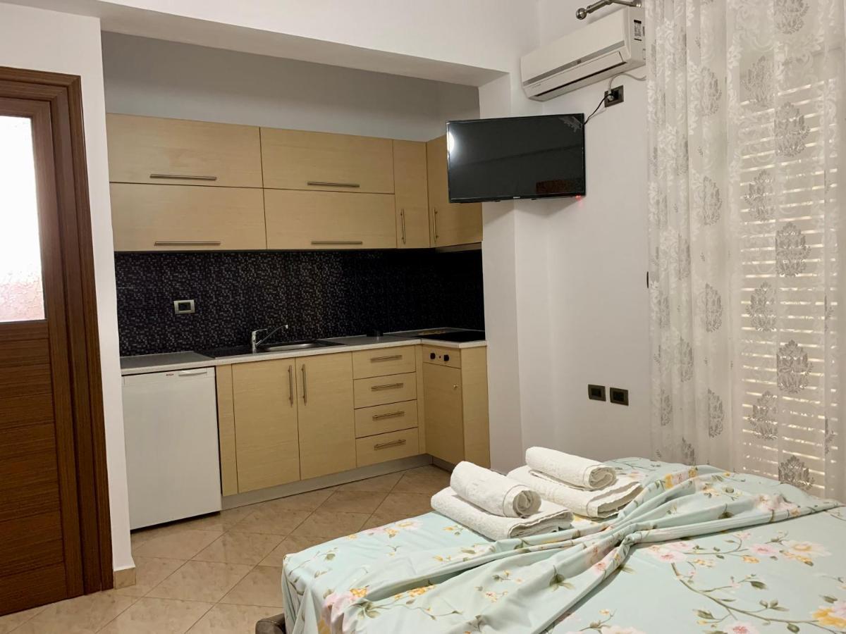 Maxus Apts Sarande Exterior photo