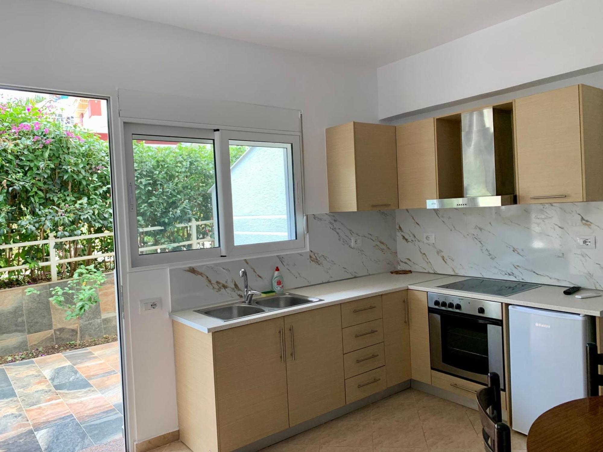Maxus Apts Sarande Exterior photo