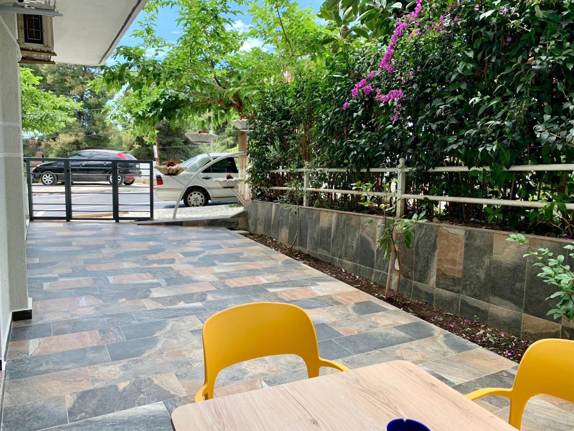 Maxus Apts Sarande Exterior photo